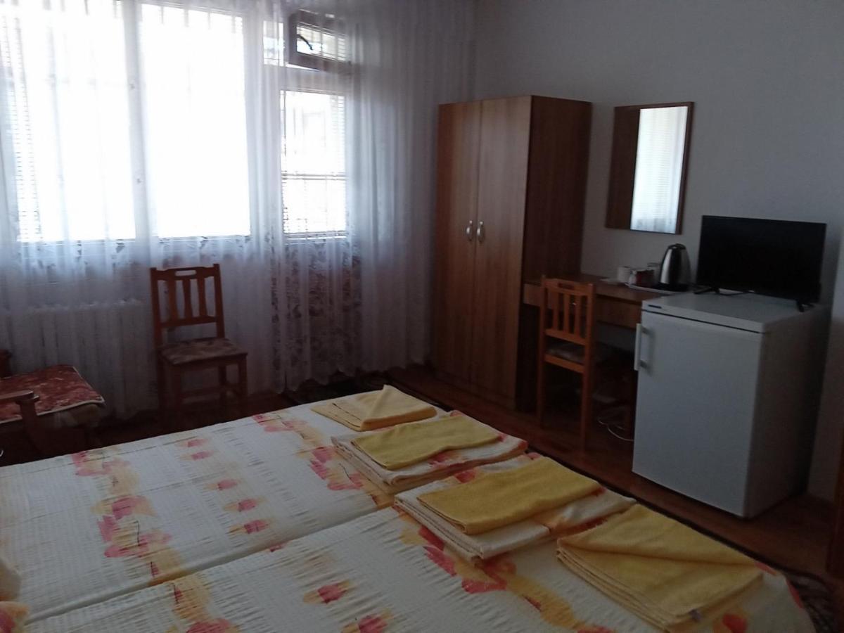 Guest house Petrovi Primorsko Extérieur photo