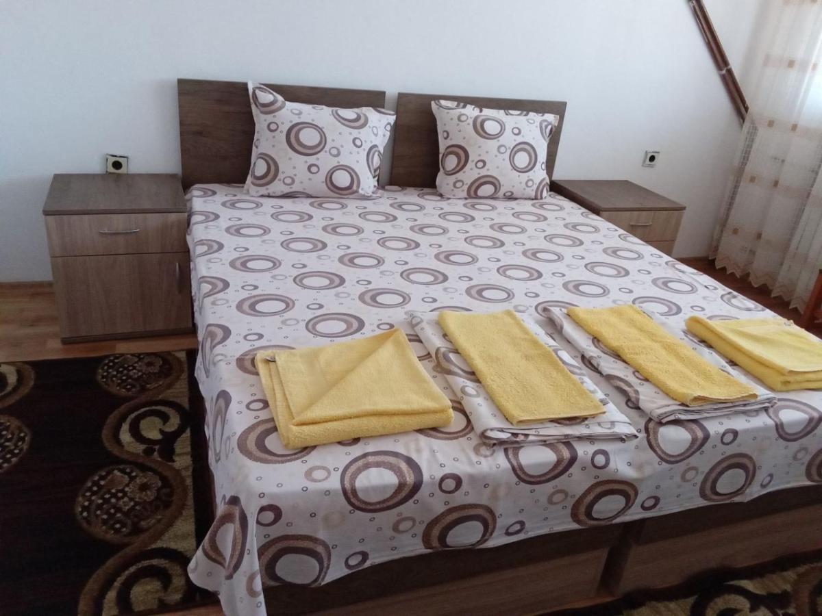 Guest house Petrovi Primorsko Extérieur photo